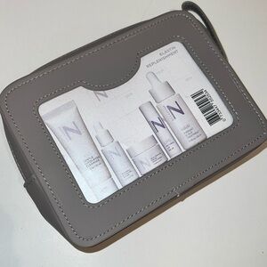 New Nulastin Luxe Travel Kit 5 piece Set Cleanser Serum Moisturizer Lip Balm